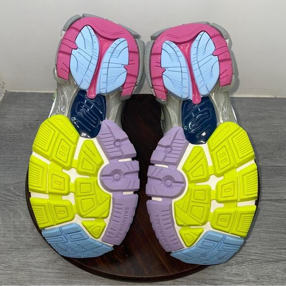 Balenciaga Men’s Runner Sneaker Multicolor Designer Chunky 41 (US Size 8) main image 9